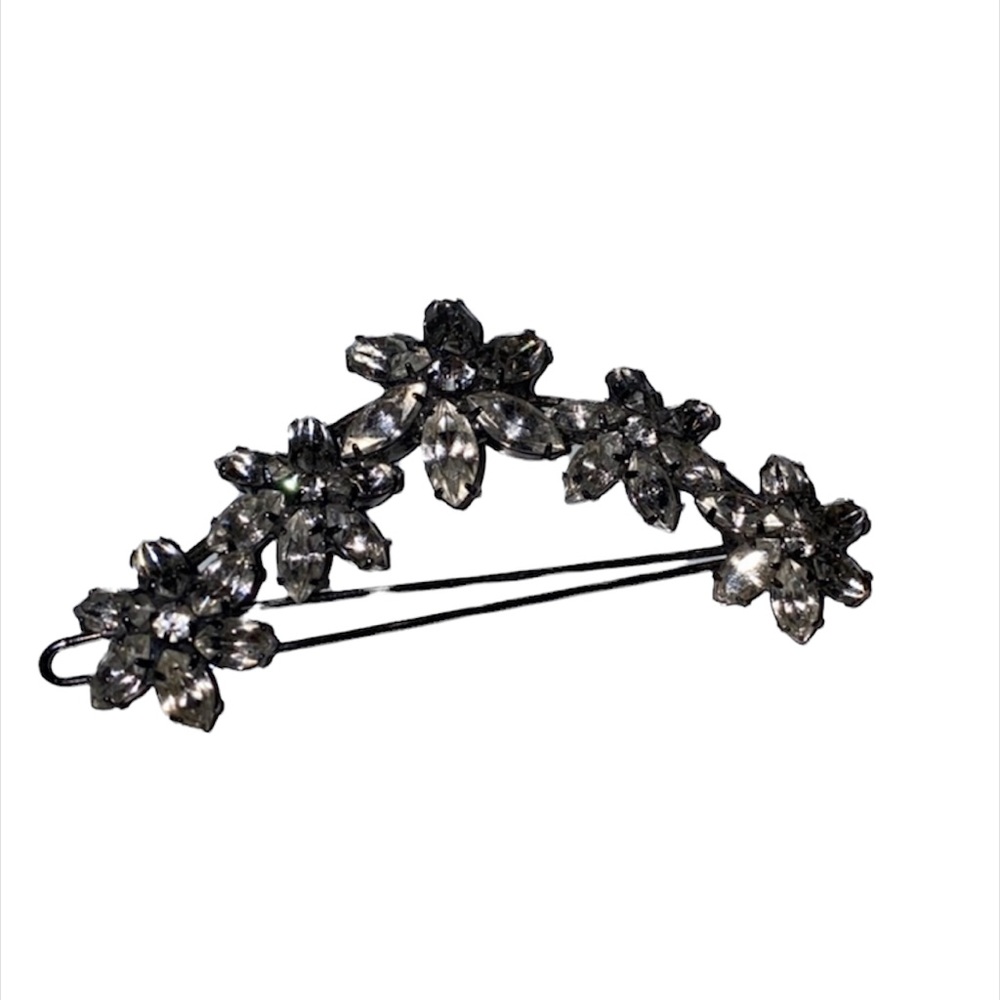NWOT BCBG rhinestone crystal jewelry hair clip